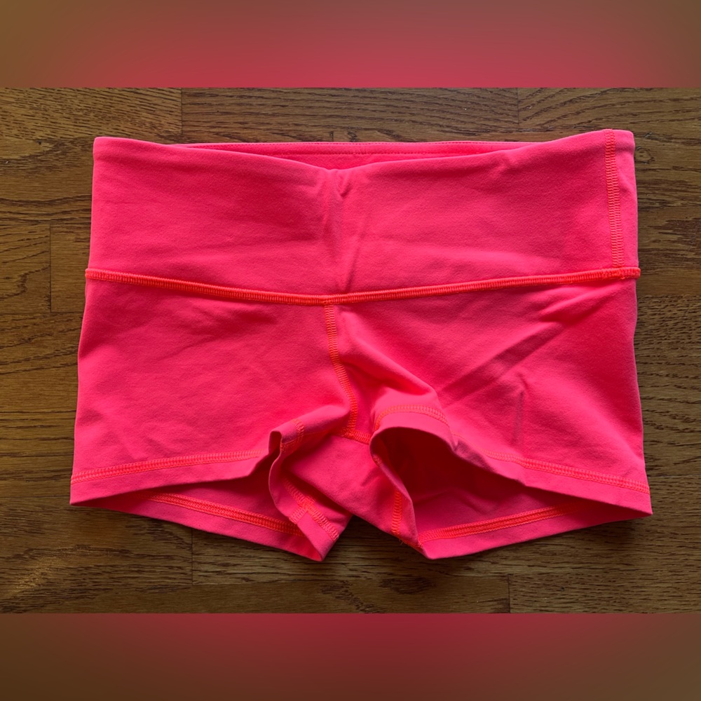 Lululemon Womens Short Shorts
